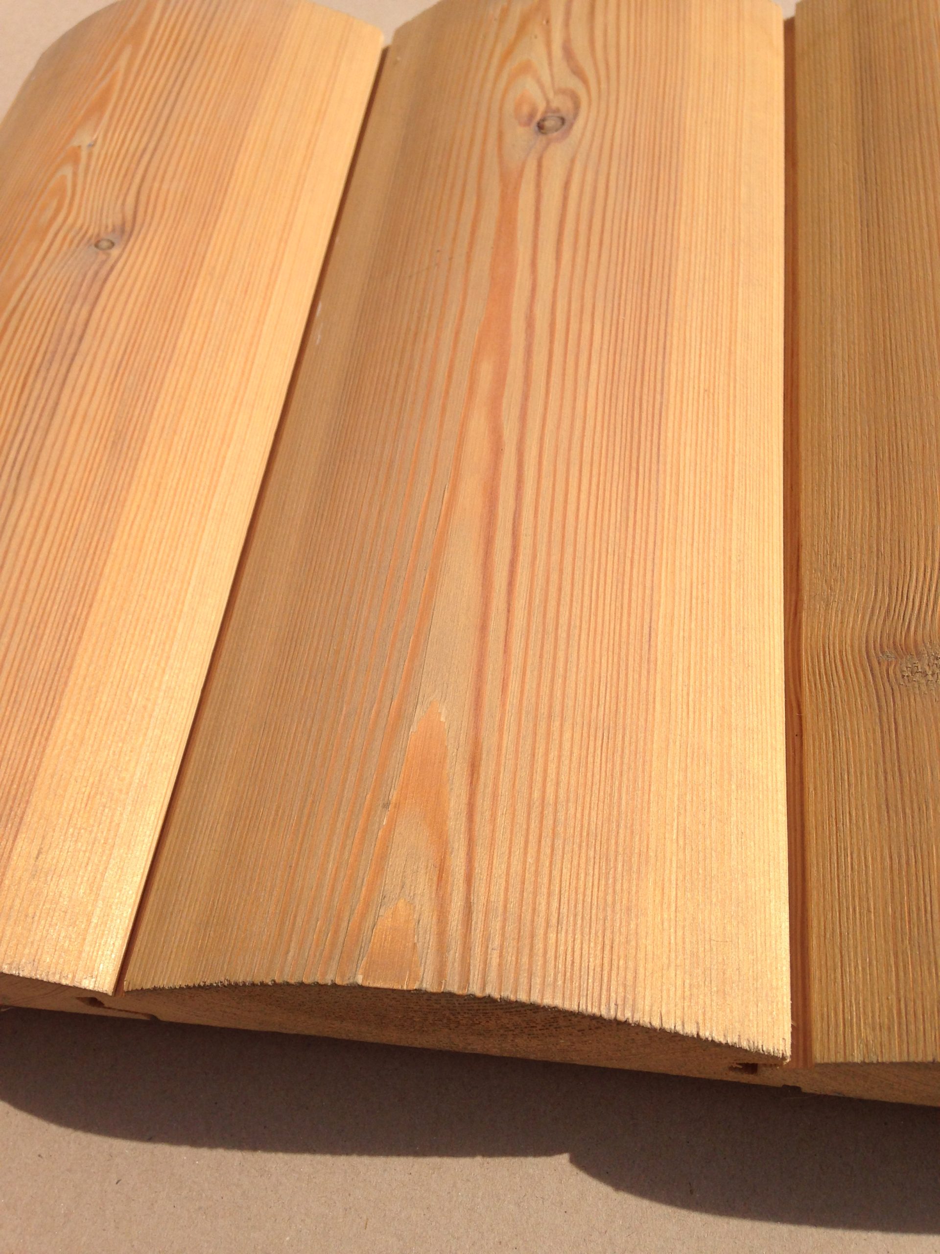 Lambéria 24x116mm A/B-minőségű Rönkház profil Luc fenyő